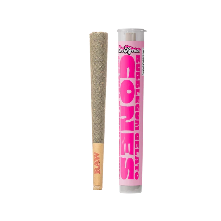 BUBBLEGUM GELATO CONES